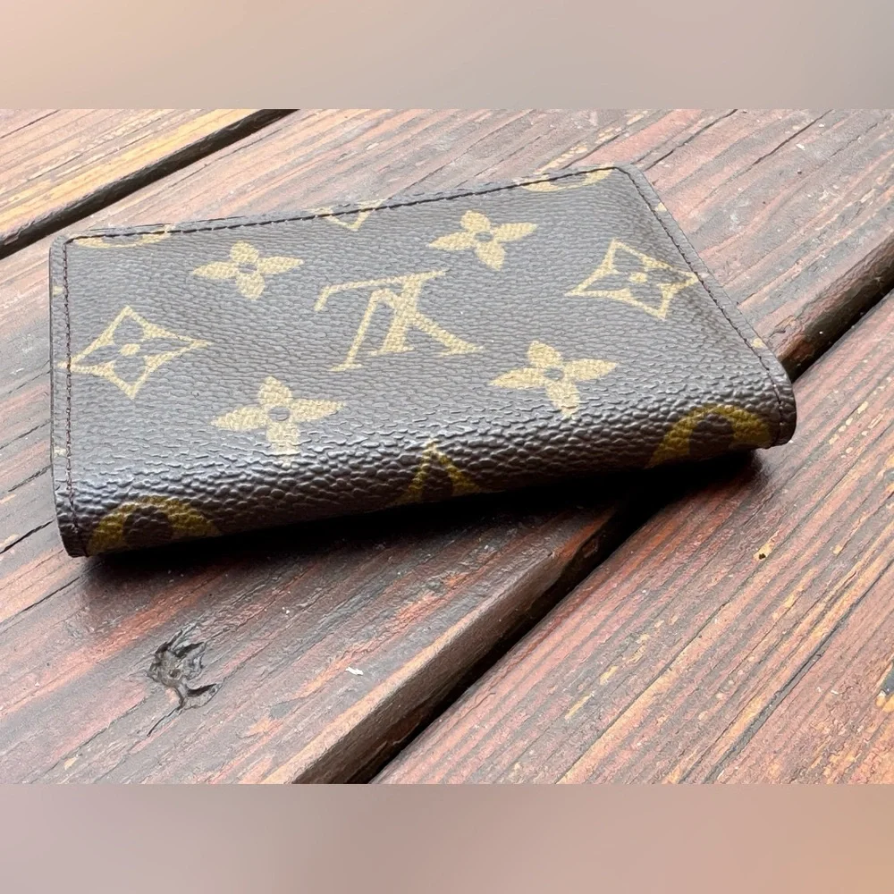 Louis Vuitton Men’s Business Card Wallet Case Monogram Canvas